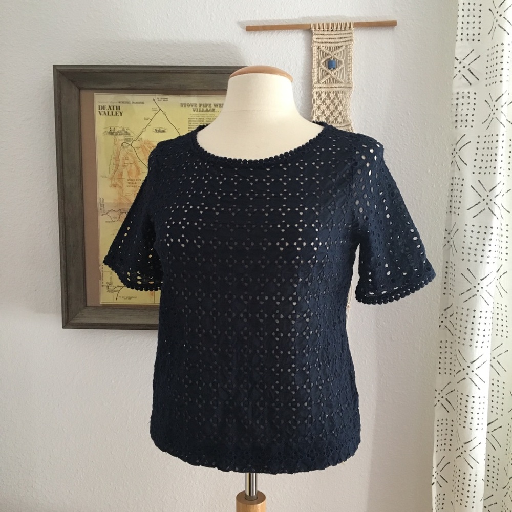 LOFT Ann Taylor / Eyelet Top